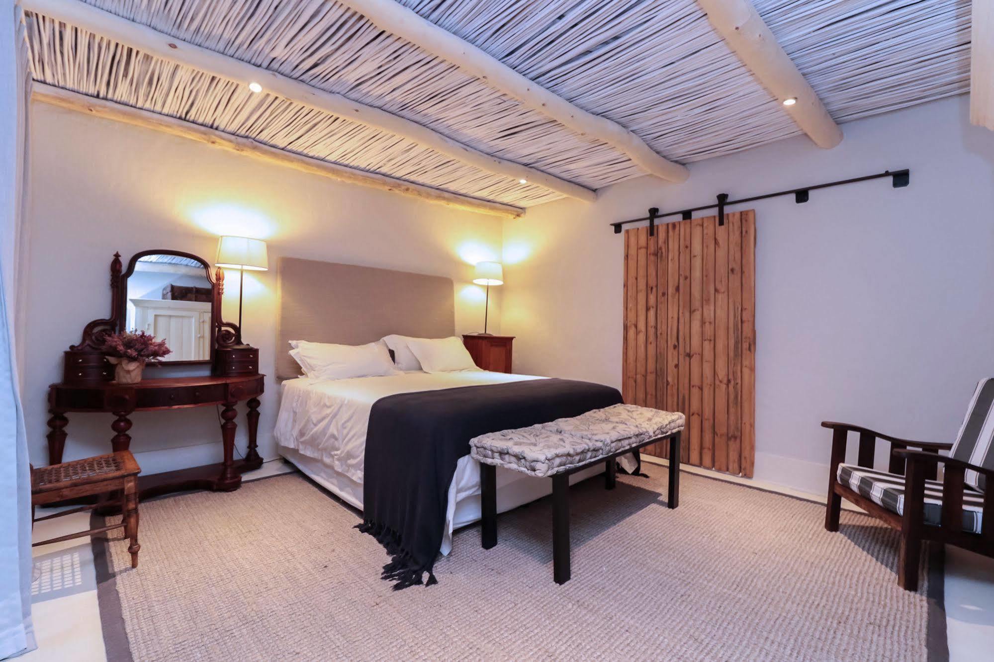 The Whyte House Bed & Breakfast Graaff Reinet Exterior photo