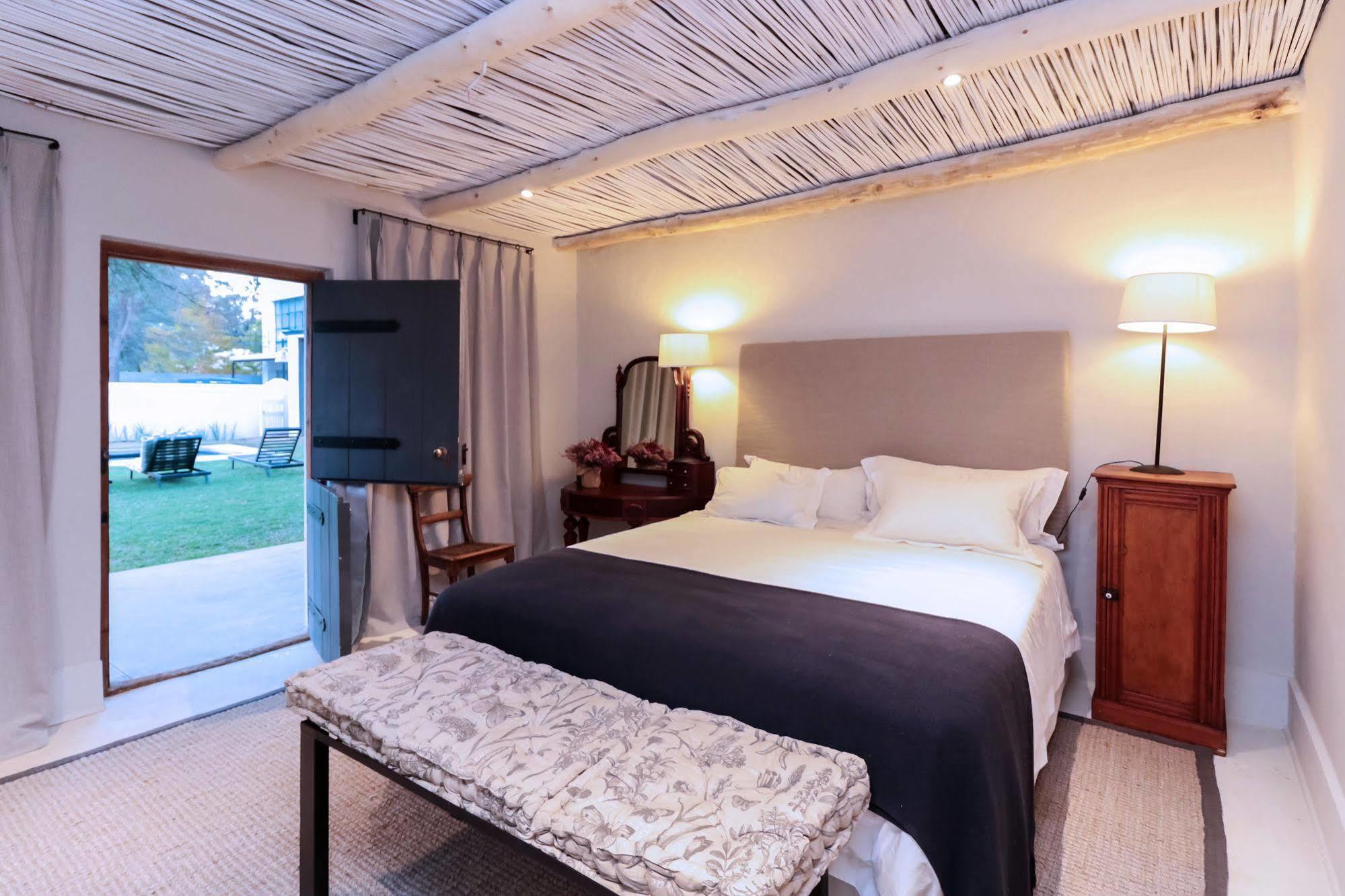The Whyte House Bed & Breakfast Graaff Reinet Exterior photo